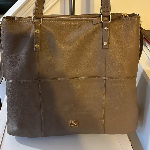 KOOBA EVERETTE SOFT LEATHER SHOPPER TOTE BAG TAUPE - Picture 7 of 16